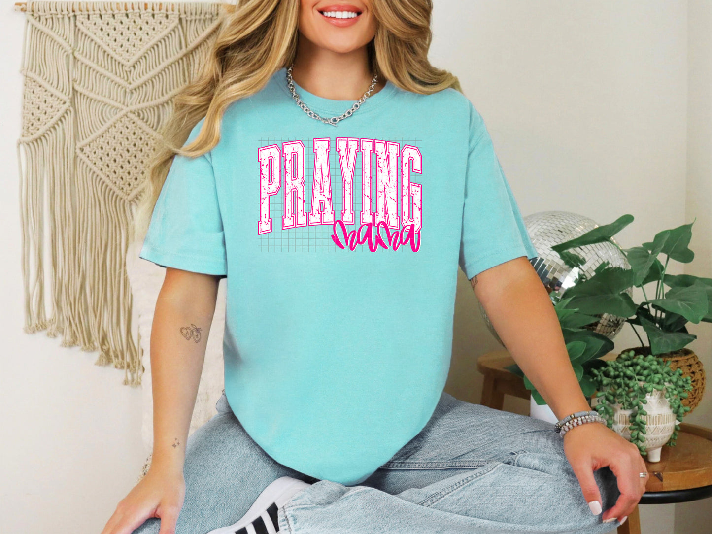 praying mama pink